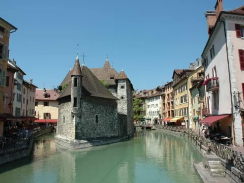 Séminaire hôtel à Annecy – Alliez confort, travail et dépaysement